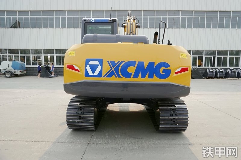 徐工XE150D挖掘机整机外观