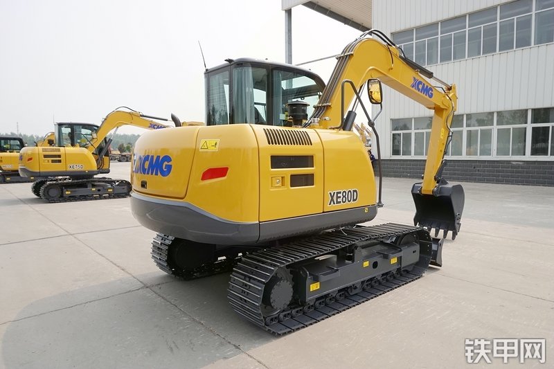 徐工XE80D挖掘机整机外观