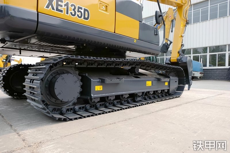 徐工XE135D挖掘机局部