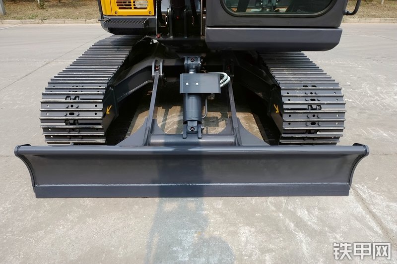 徐工XE75D挖掘机局部