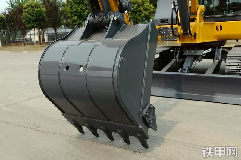 徐工XE60D挖掘机局部