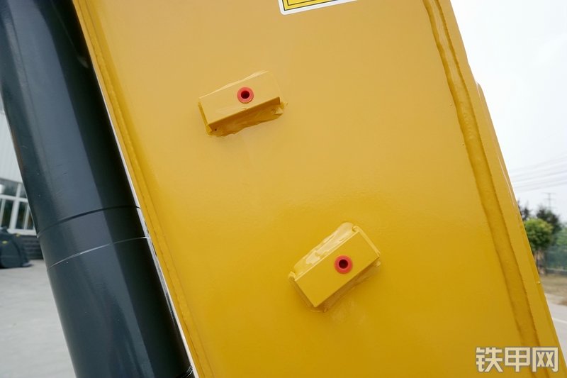 徐工XE80D挖掘机局部