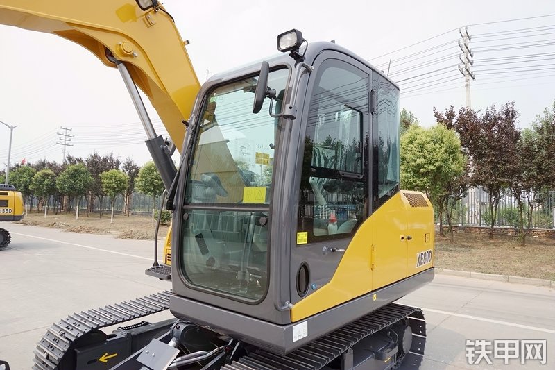 徐工XE80D挖掘机整机外观