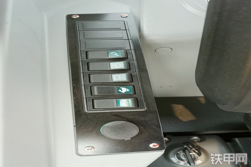 徐工XE55D挖掘机局部