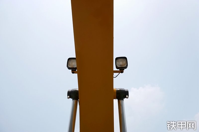 徐工XE150D挖掘机局部