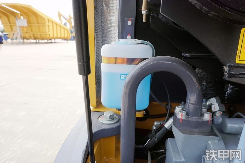 徐工XE55D挖掘机局部