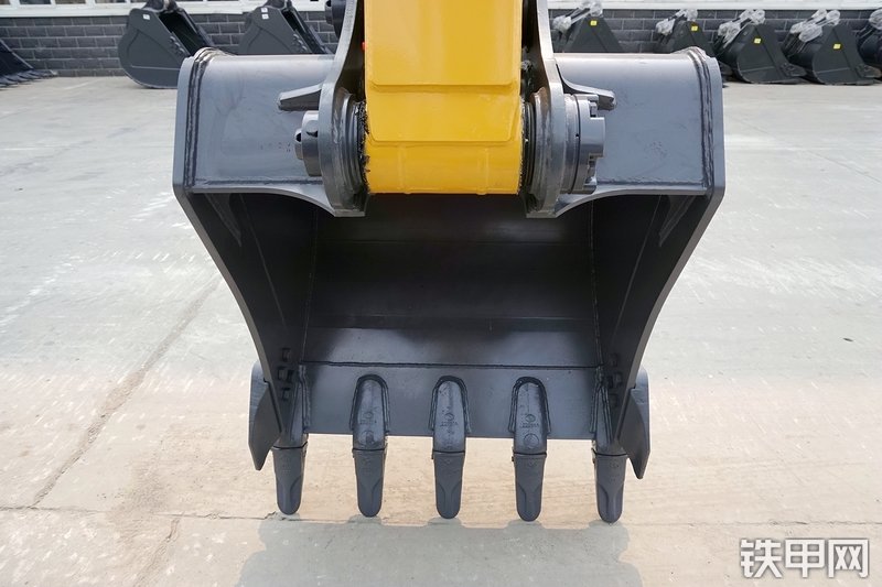 徐工XE150D挖掘机局部