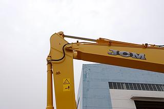 山重建机MC216-9挖掘机局部
