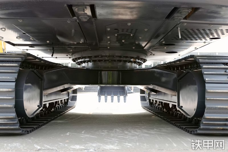 徐工XE135D挖掘机局部