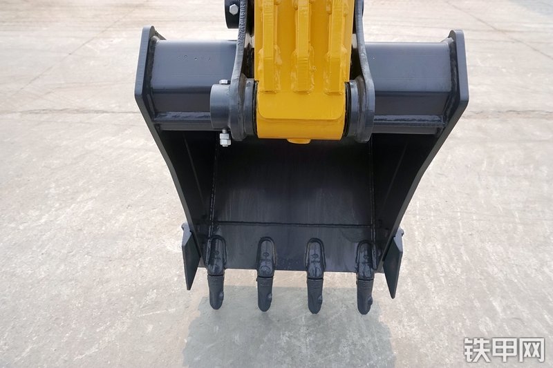 徐工XE55D挖掘机局部