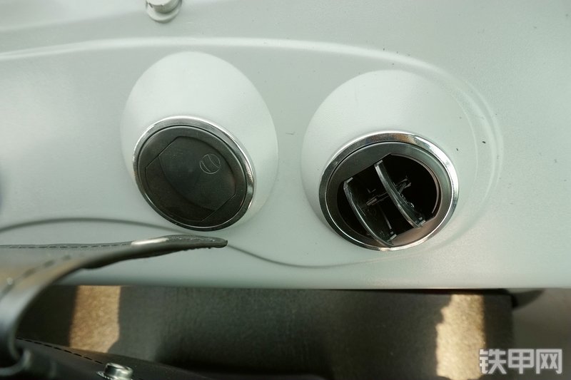 徐工XE55D挖掘机局部