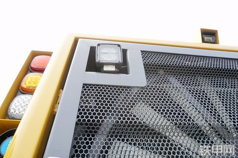 徐工LW1100KV装载机局部