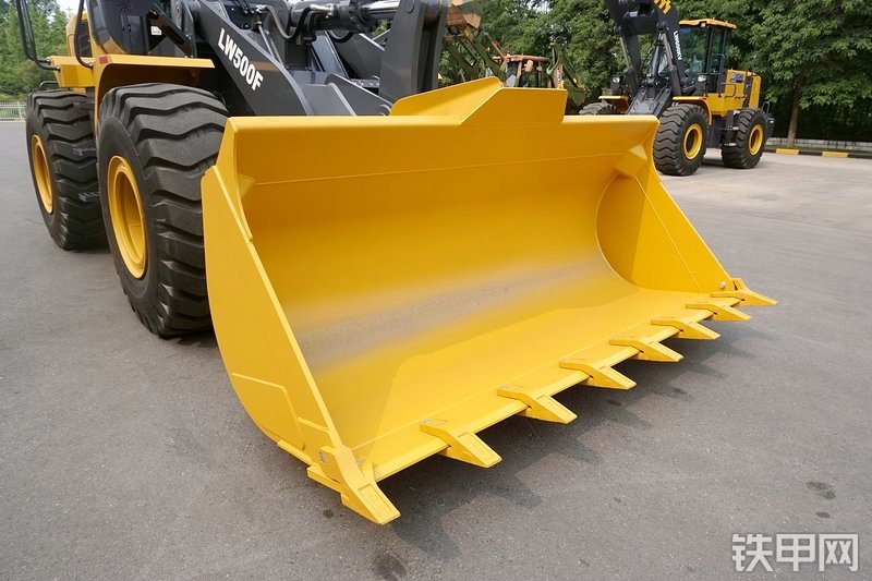 徐工LW500F装载机局部