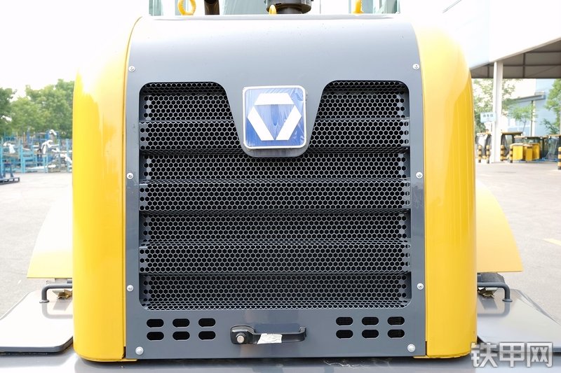 徐工LW200KV装载机局部