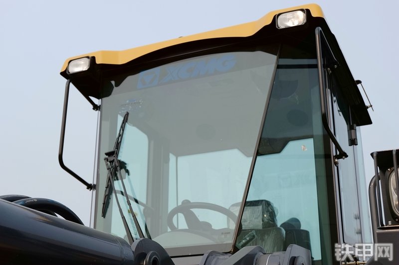 徐工LW500D装载机局部