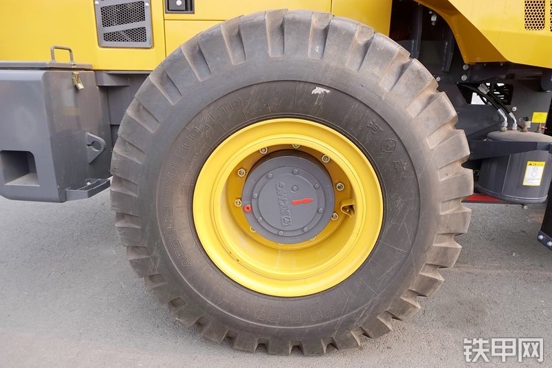 徐工ZL50GV装载机局部