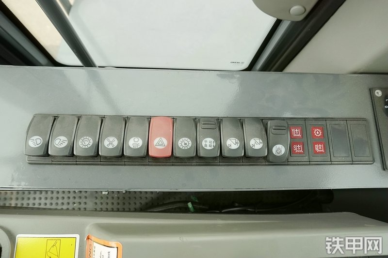 徐工LW1100KV装载机局部