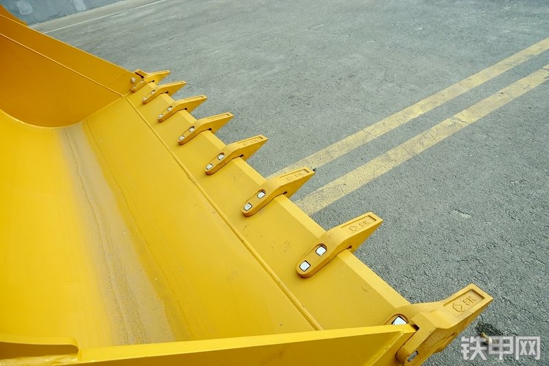 徐工ZL50GV装载机局部