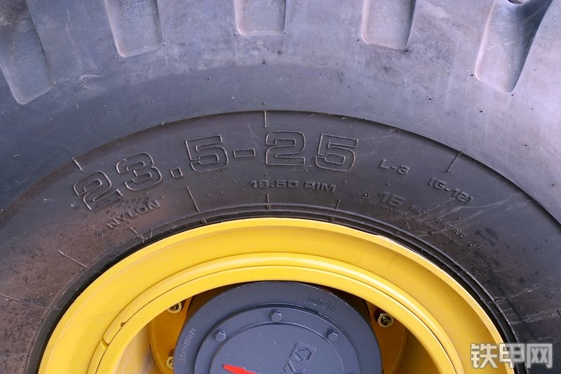 徐工ZL50GV装载机局部