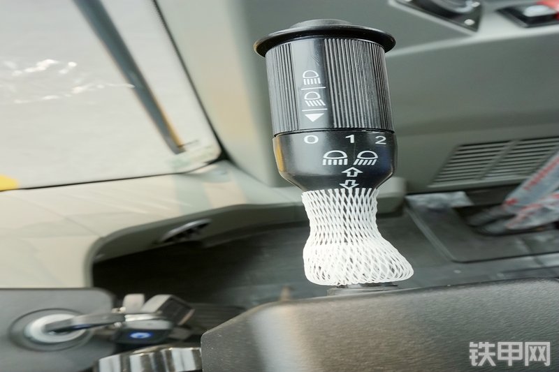 徐工LW500F装载机局部