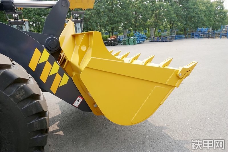 徐工LW500HV装载机局部