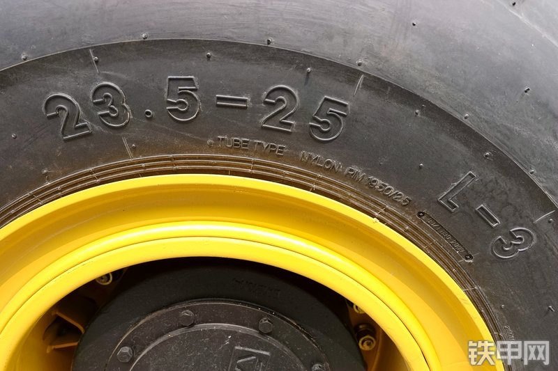 徐工LW600KV装载机局部