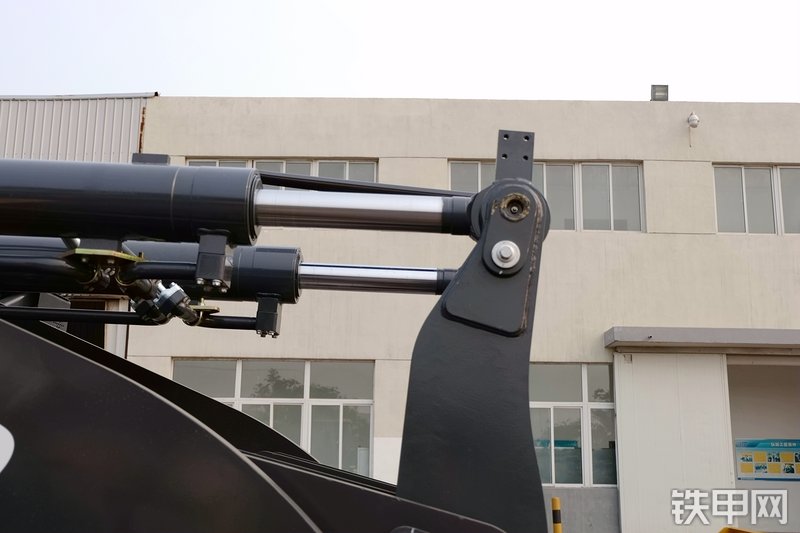 徐工LW500D装载机局部