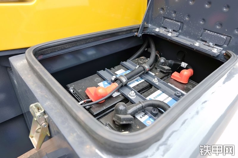 徐工LW600KV装载机局部