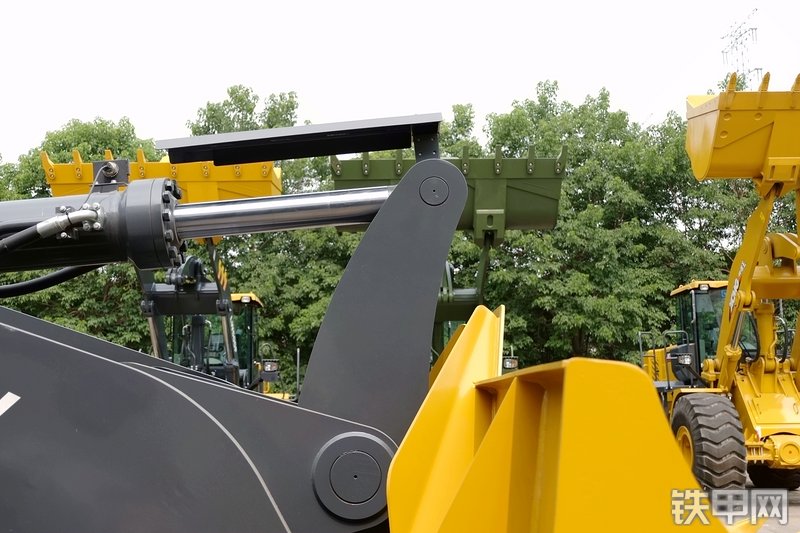 徐工LW600KV装载机局部