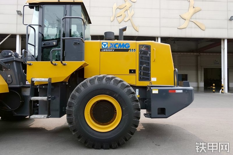 徐工LW600KV装载机局部