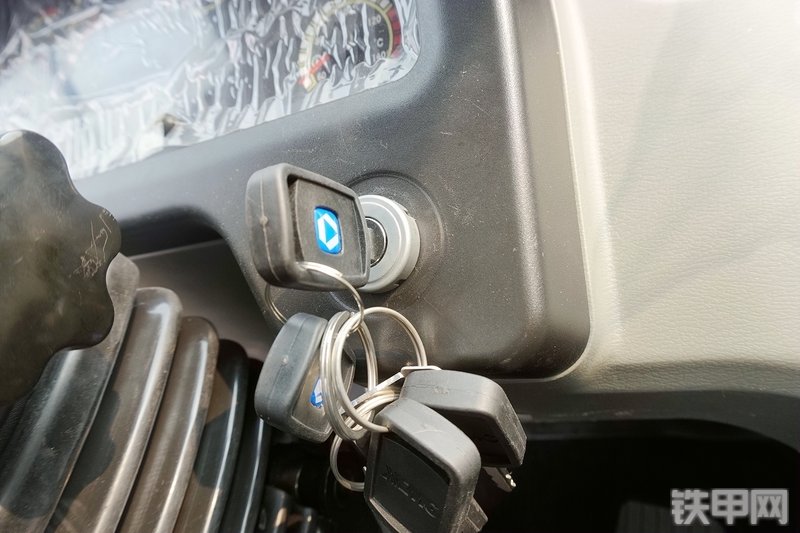 徐工LW500F装载机局部