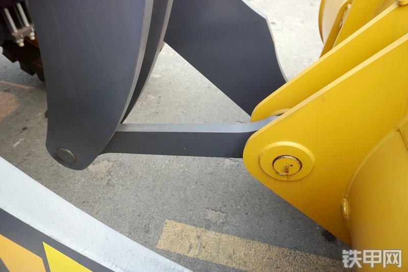 徐工ZL50GV装载机局部
