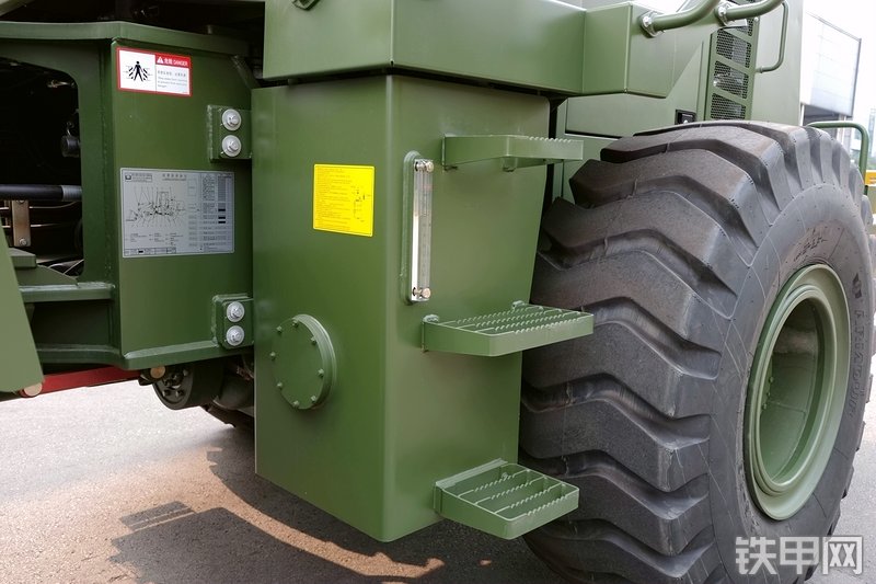 徐工LW500FV装载机局部