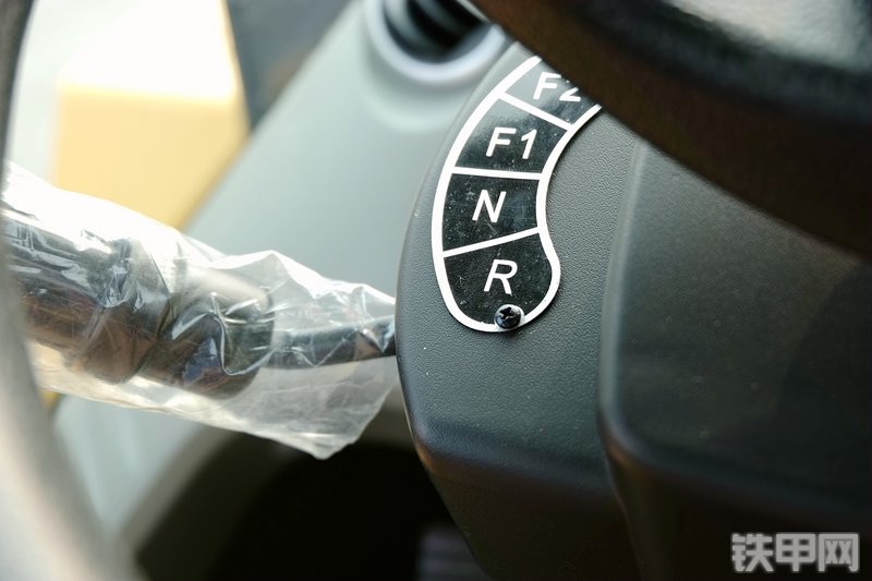 徐工LW500D装载机局部