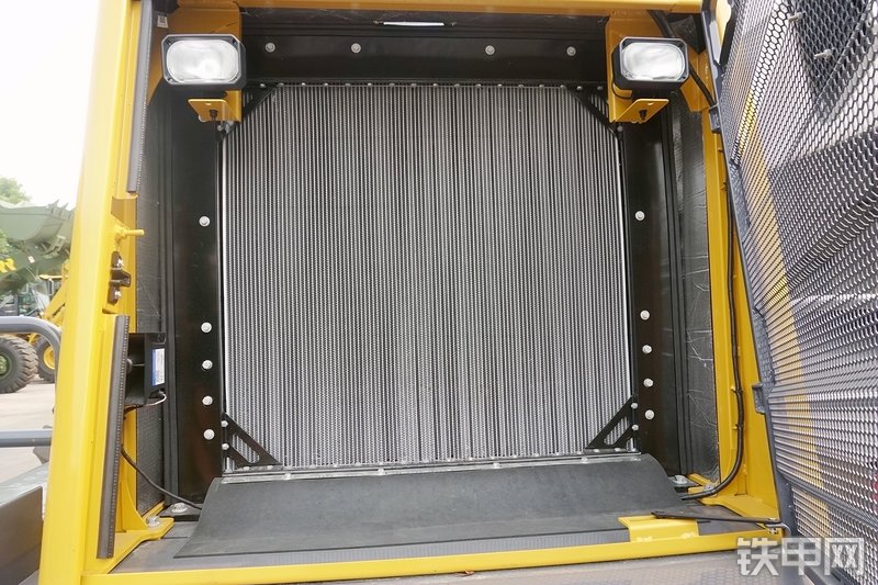 徐工LW500F装载机局部