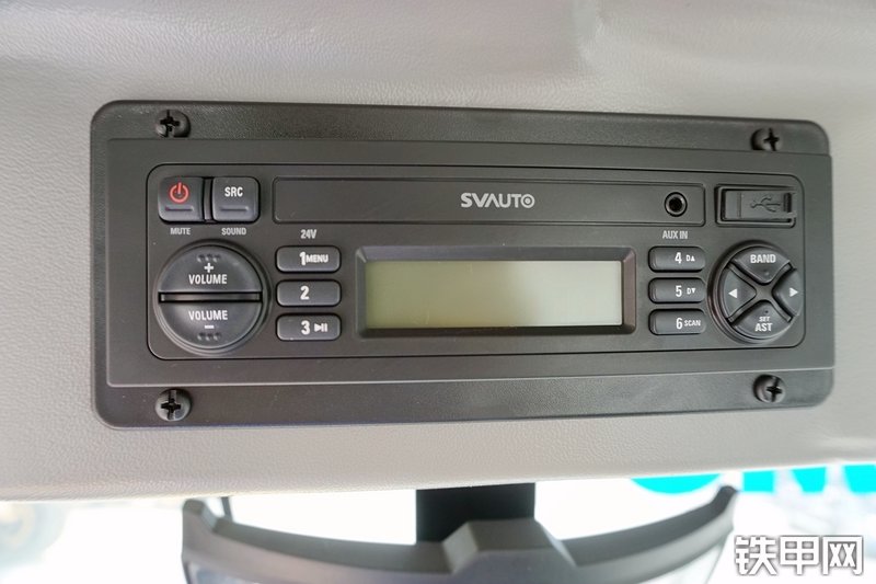 徐工LW1100KV装载机局部