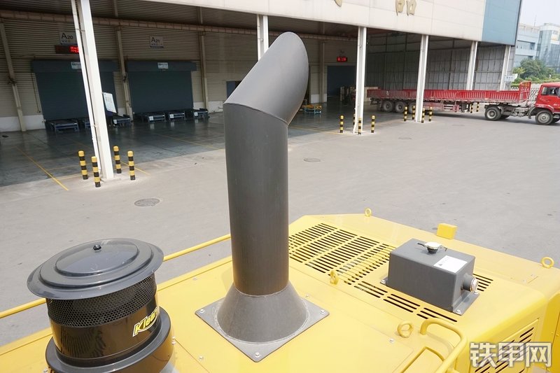 徐工LW1100KV装载机局部