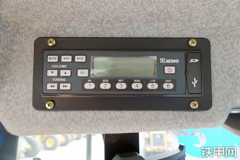 徐工LW500F装载机局部