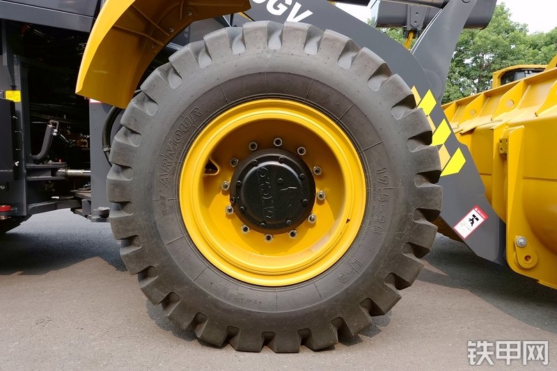 徐工ZL30GV装载机局部