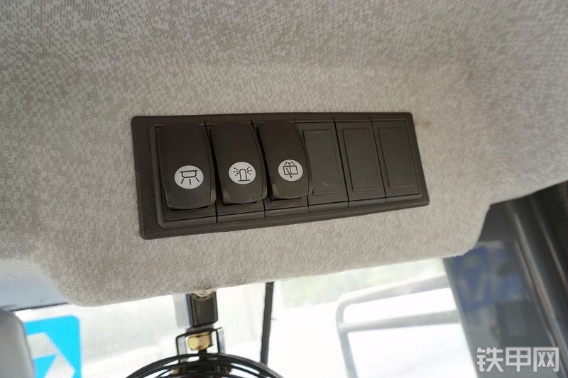 徐工ZL50GV装载机局部