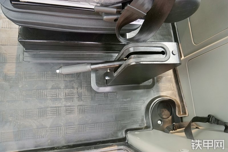 徐工LW500F装载机局部