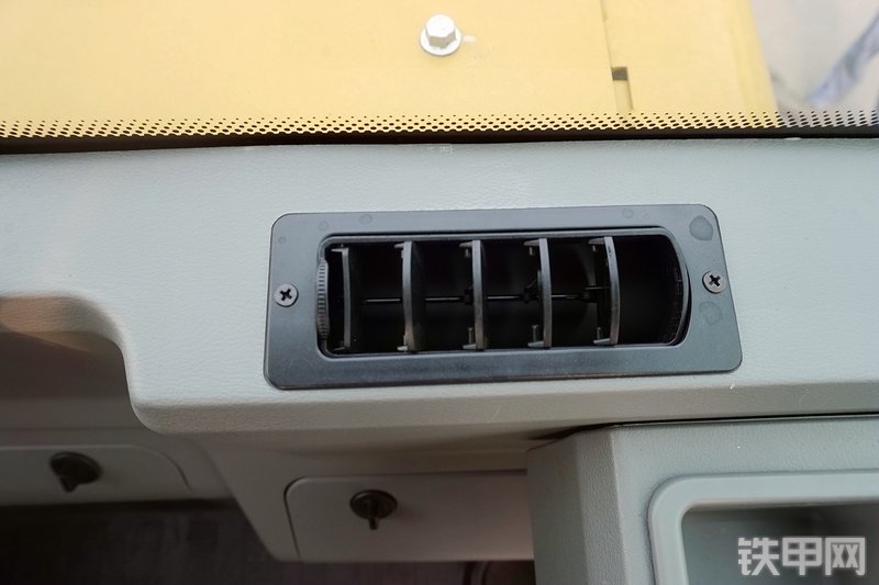 徐工ZL50GV装载机局部