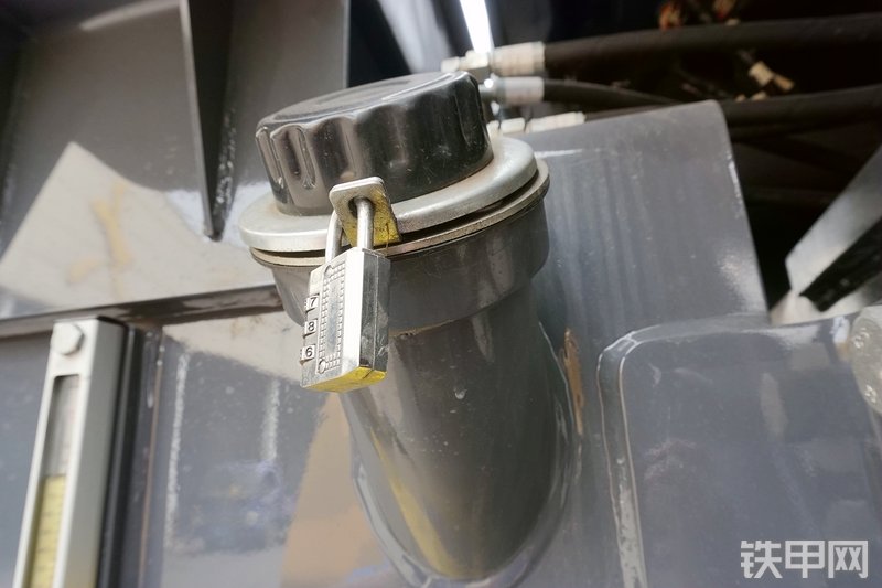 徐工LW1100KV装载机局部