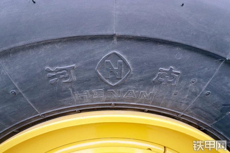 徐工LW700KN装载机局部