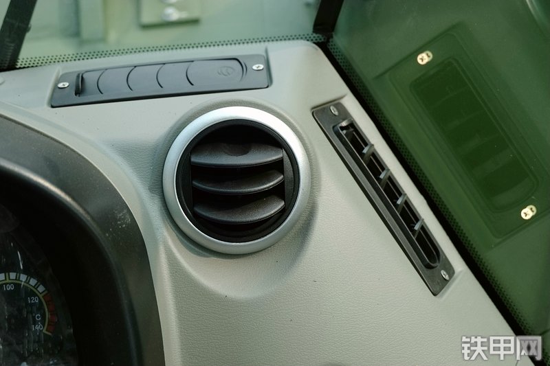 徐工LW500FV装载机局部