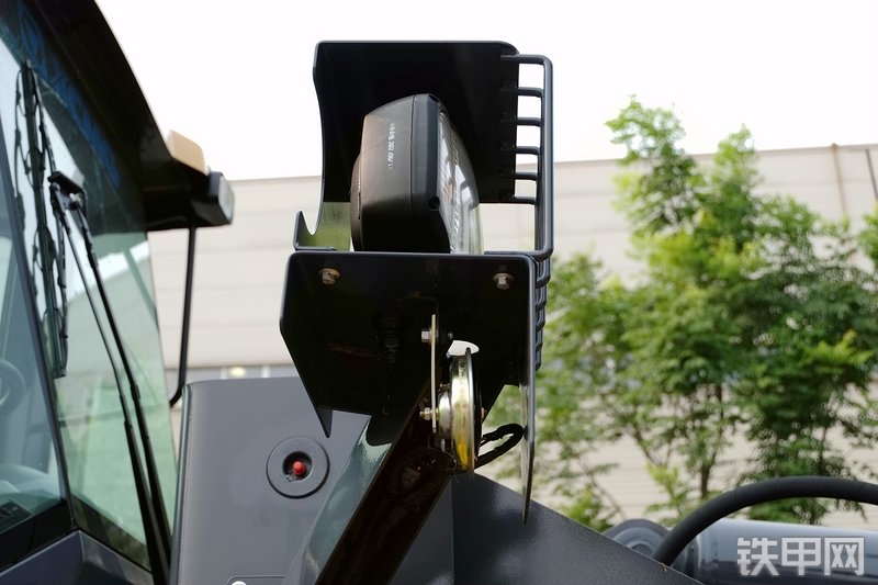 徐工LW300FV装载机局部