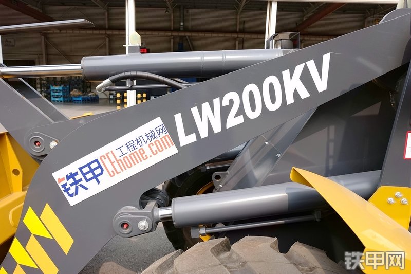徐工LW200KV装载机局部