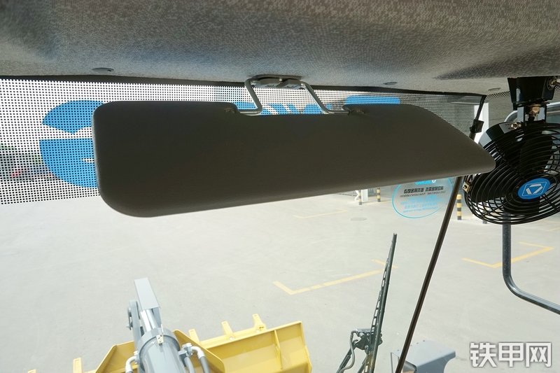 徐工LW500HV装载机局部