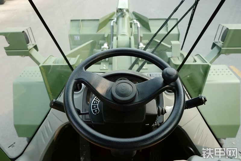 徐工LW500FV装载机局部