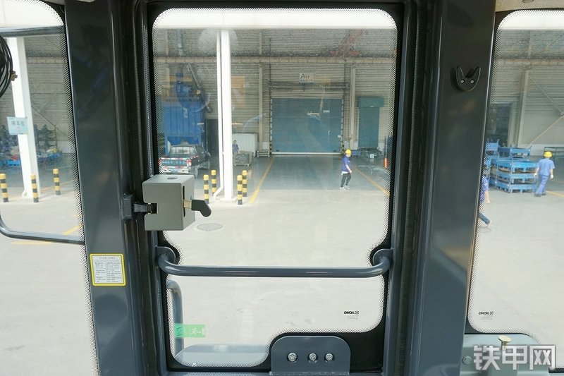 徐工LW500HV装载机局部